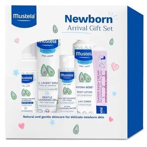 Mustela Newborn Arrival Gift Set Baby Skincare & Bath Time Essentials Natural